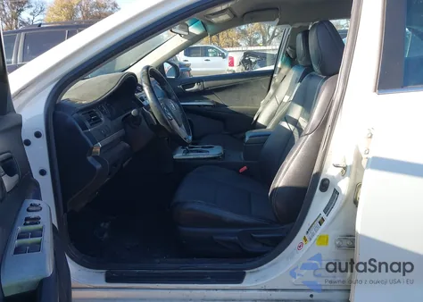 2014 Toyota Camry Se z USA, uszkodzony, nr VIN 4T1BF1FK9EU790853